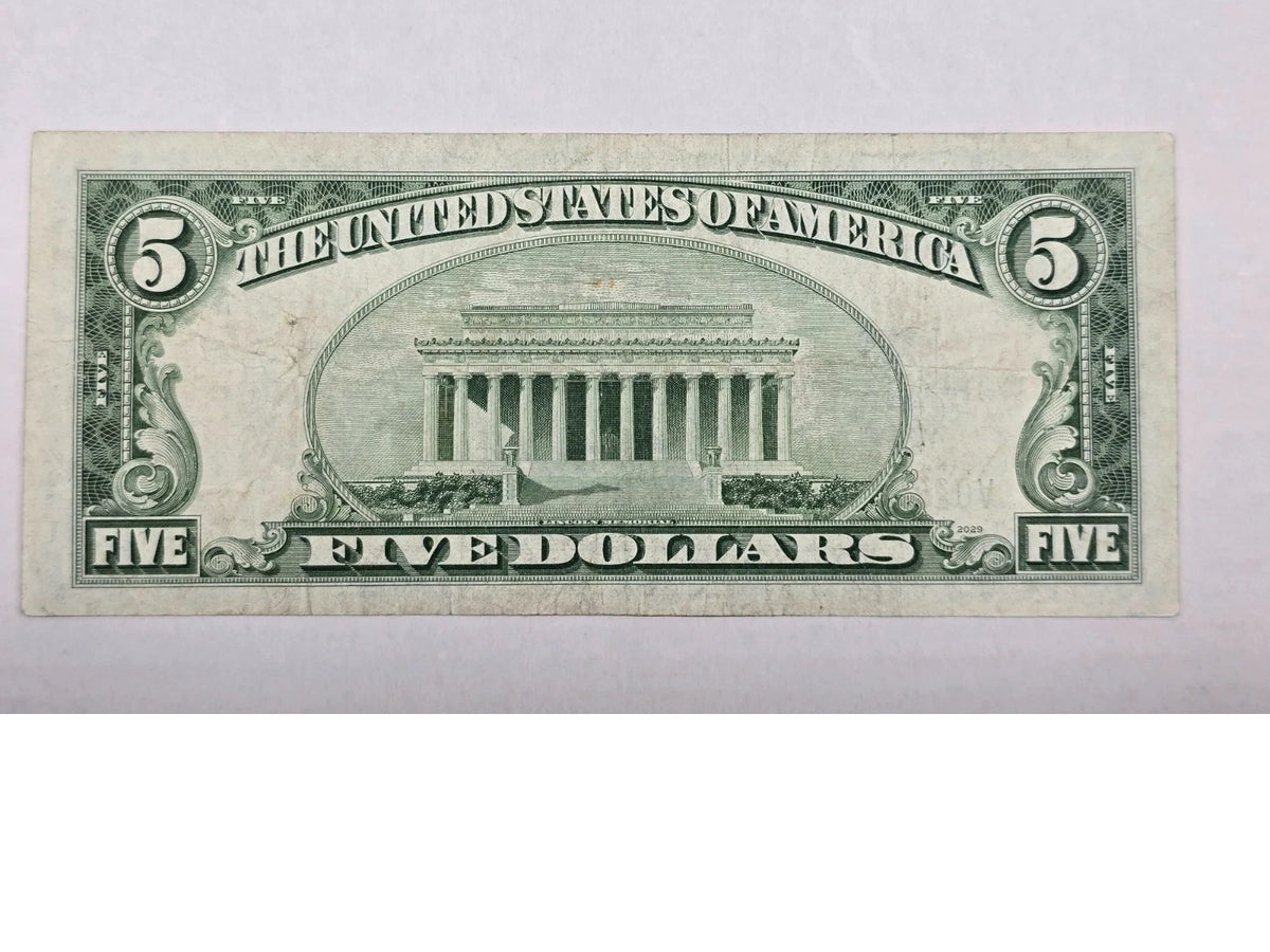 Series 1934D $5 Silver Certificate CLEAN & CRISP (667A) (Blue Seal)