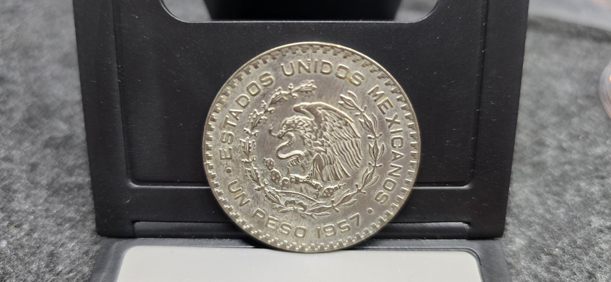 1957 Mexico 1 Peso 10% Silver Coin KM#459 (Estados Unidos Mexicanos)
